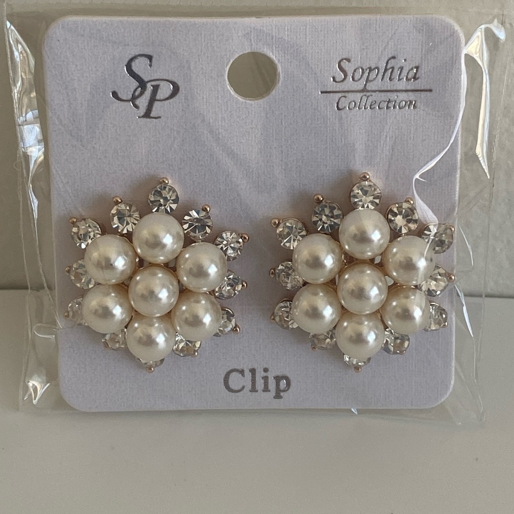 Rosemarie & Jubalee Timeless Pearl Crystal Rhinestone Clip-On Earrings - Picture 2 of 4